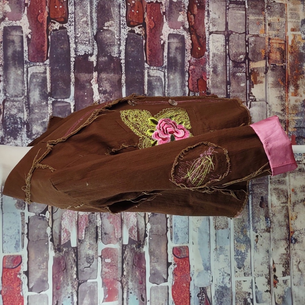 Cowgirl Tuff Co Embroidered Distressed Jacket - Picture 4 of 8